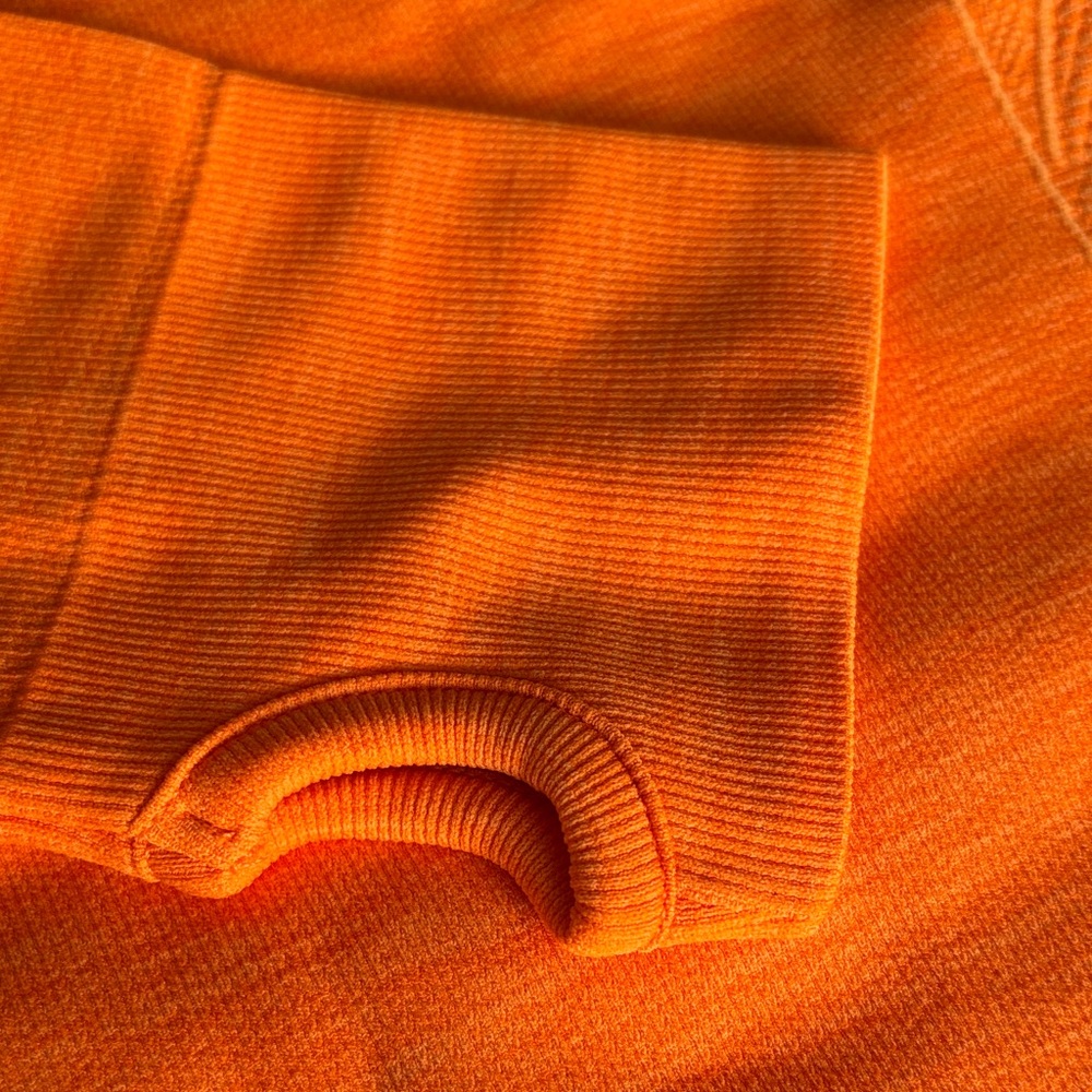 NWT $88 British Sweaty Betty Long Sleeve Workout Top Murcotte Orange Small - Picture 7 of 10